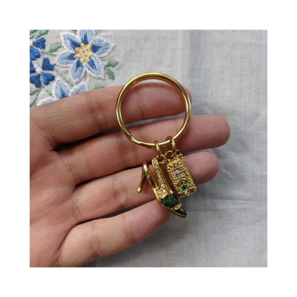 NWOT Goldtone + Rhinestone Keychain - Picture 3 of 3